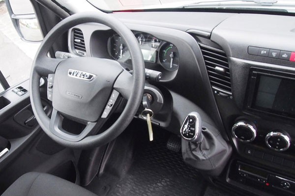 iveco-daily-cockpit